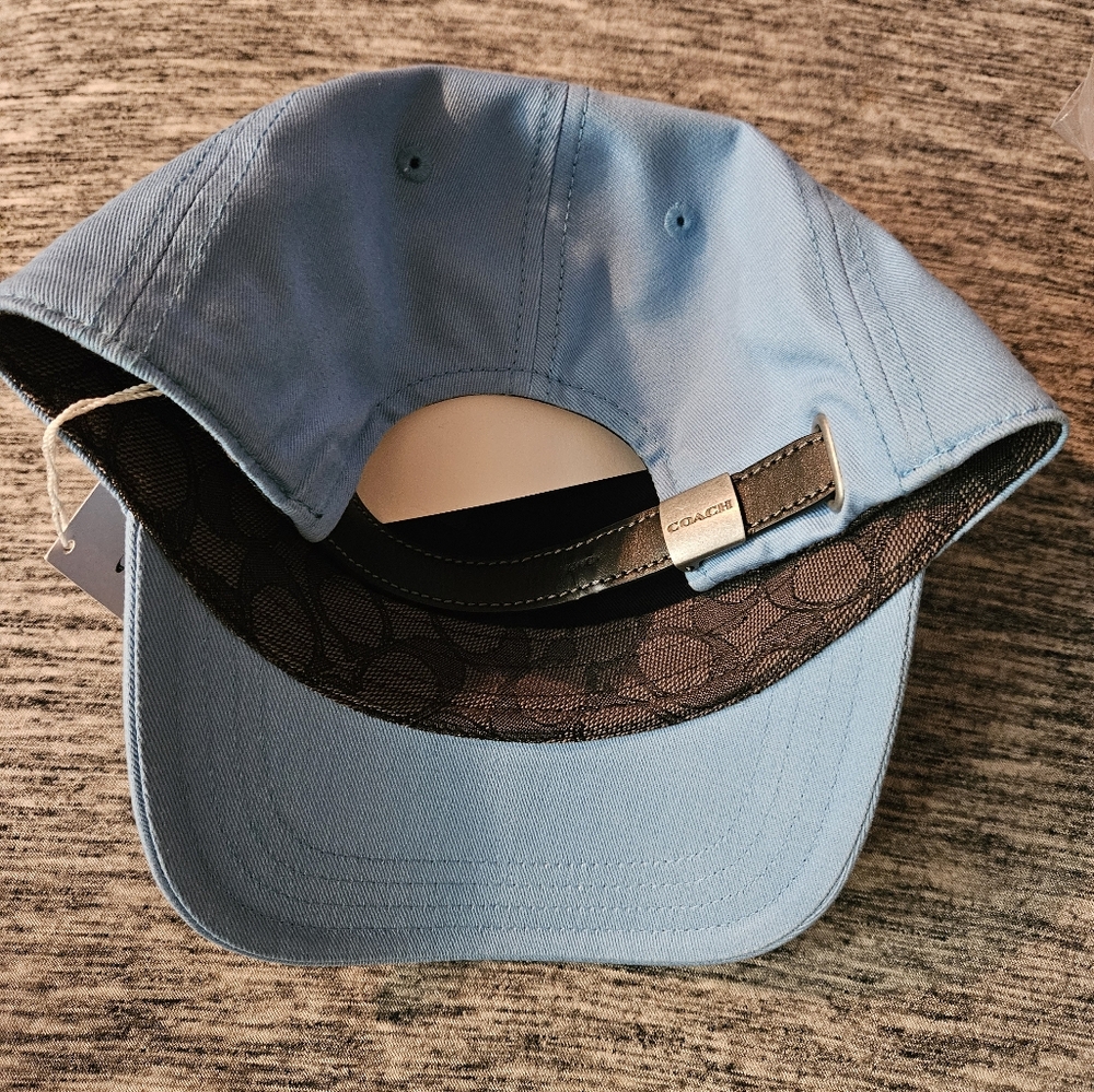 Coach hat - Picture 2 of 4